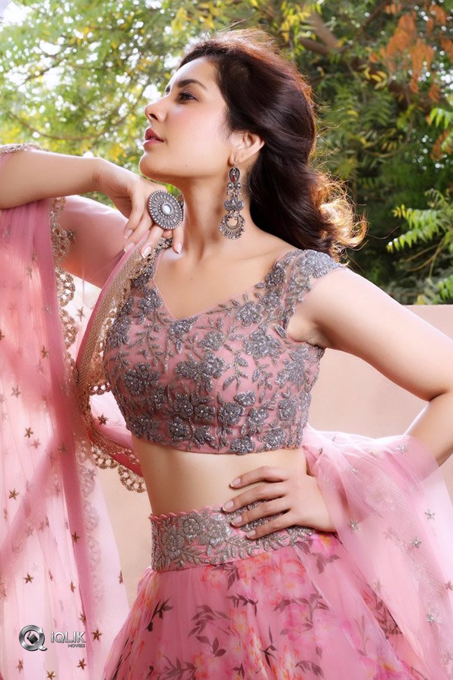 Raashi-Khanna